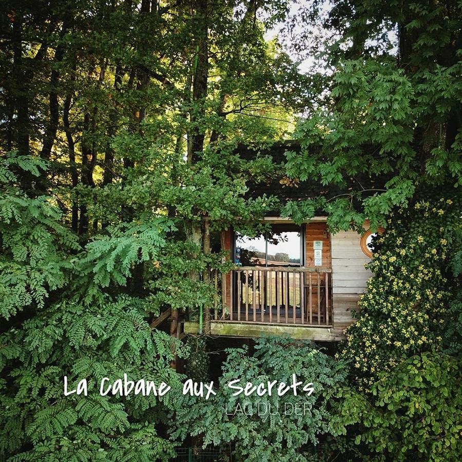 La Cabane Aux Secrets - Au Milieu De Nulle Part Outines المظهر الخارجي الصورة